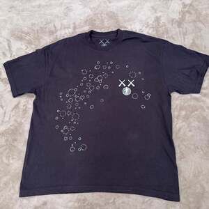 KAWS x Kid Cudi Moon Man Glow In The Dark Tee SIZE Medium
